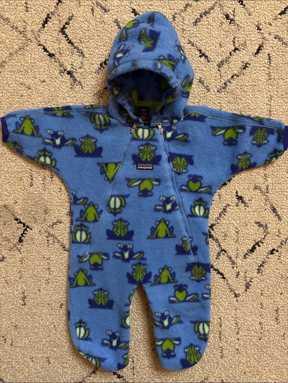 Patagonia kids fleece bunting snowsuit (3/6m)